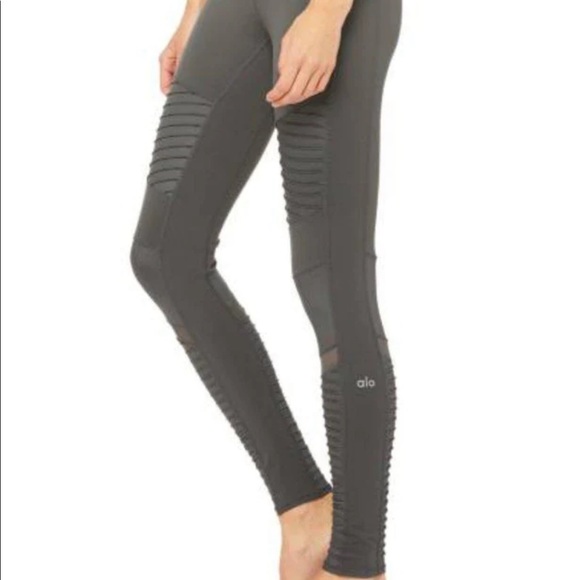 Alo yoga Moto leggings in dark grey EUC - Picture 3 of 6